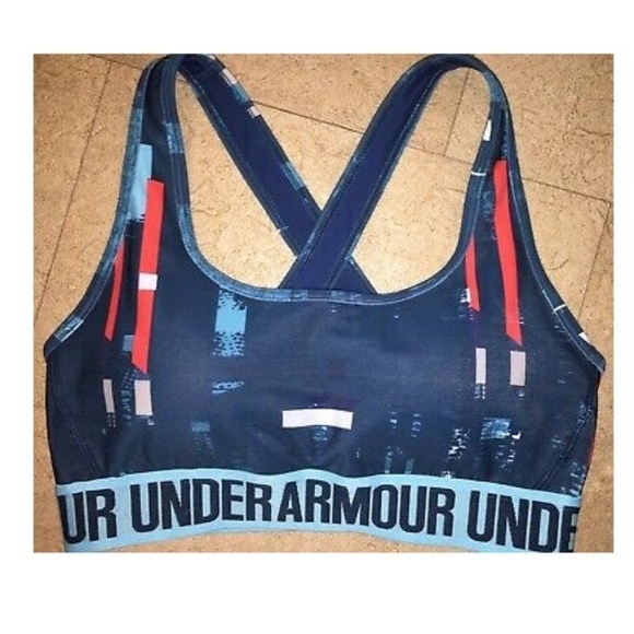 Under Armour Other - UNDER ARMOUR Sports Bra Crossback Mid Printed XS